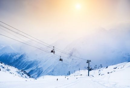 Горнолыжный тур на Эльбрус (экскурсии, термальные источники, катания)